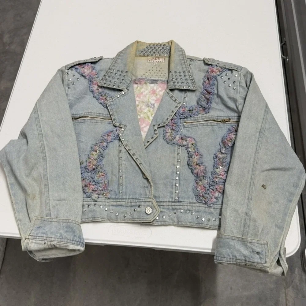 Vintage Jad's Designs Studded Lace Ruffle Denim Jacket‎ Light Wash Cropped 80s M
